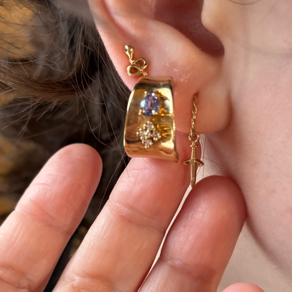 14K Vintage Chunky Tanzanite & Diamond J Hoops - GORGEOUS